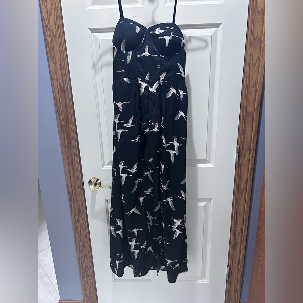 Black with Birds Motif high low shorts with train